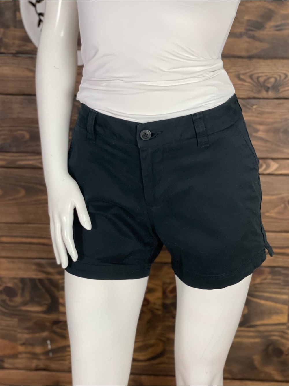 Magellan | Classic Black Bermuda Casual Shorts Belt Loop Embroidered Logo